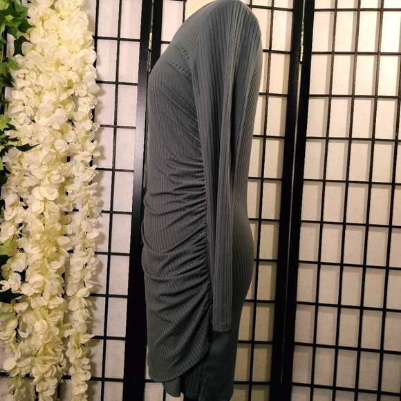 NWT And Now This Solid Metal Long Sleeve Mini Dress Side Cinched Size Medium - Picture 3 of 6